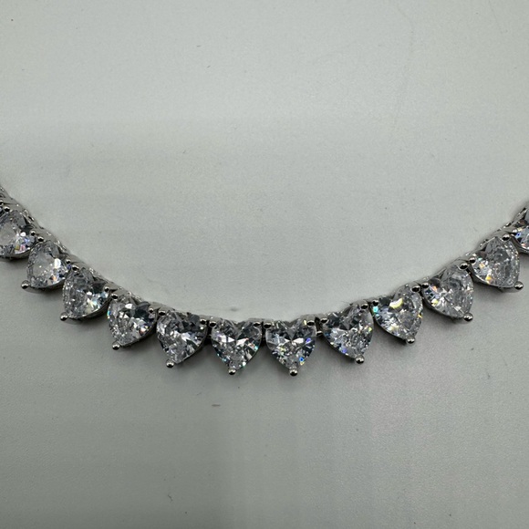 14kt 51ct Heart Tennis Necklace - Picture 13 of 15